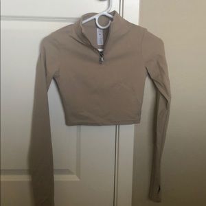 Balance Athletica -  crop zip - dune